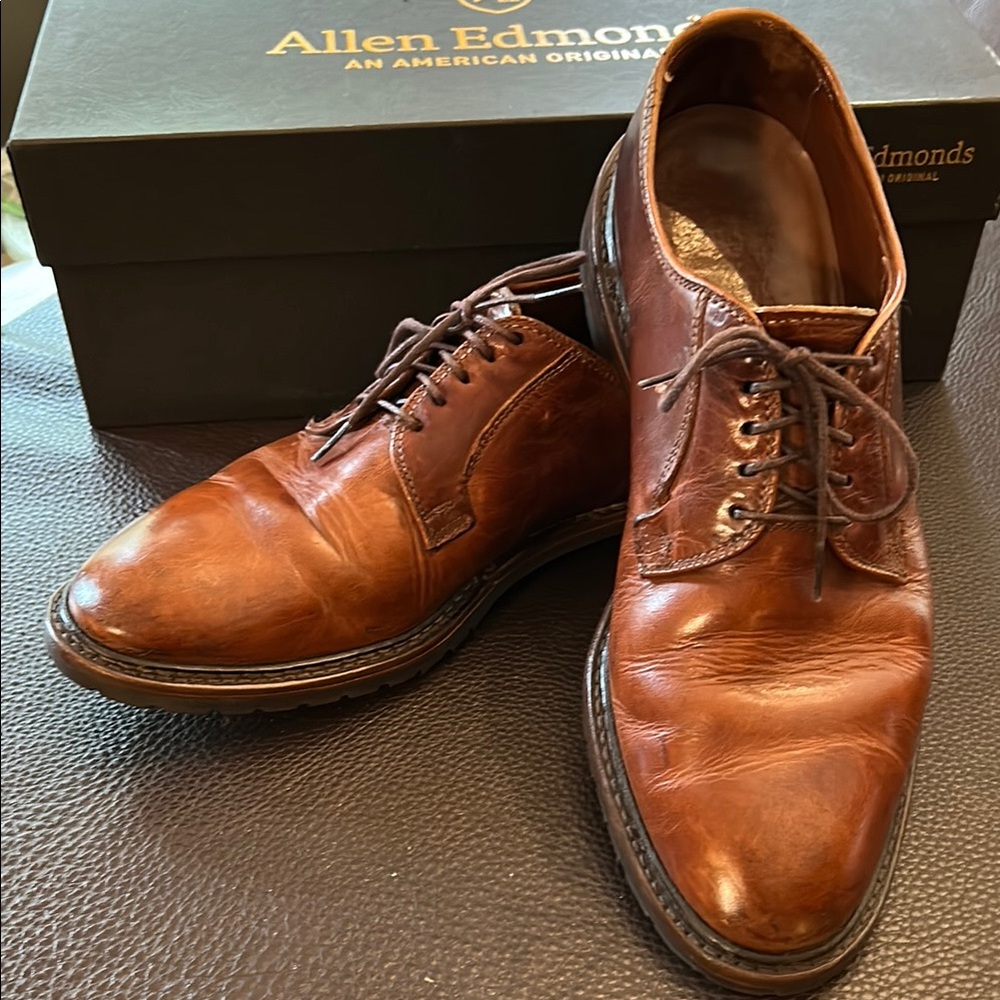 Allen Edmonds Brown Oxfords with Smooth Leather